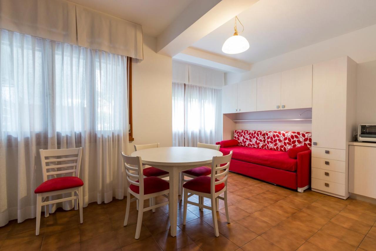 Residence Piccolo Мілано-Маріттіма Екстер'єр фото