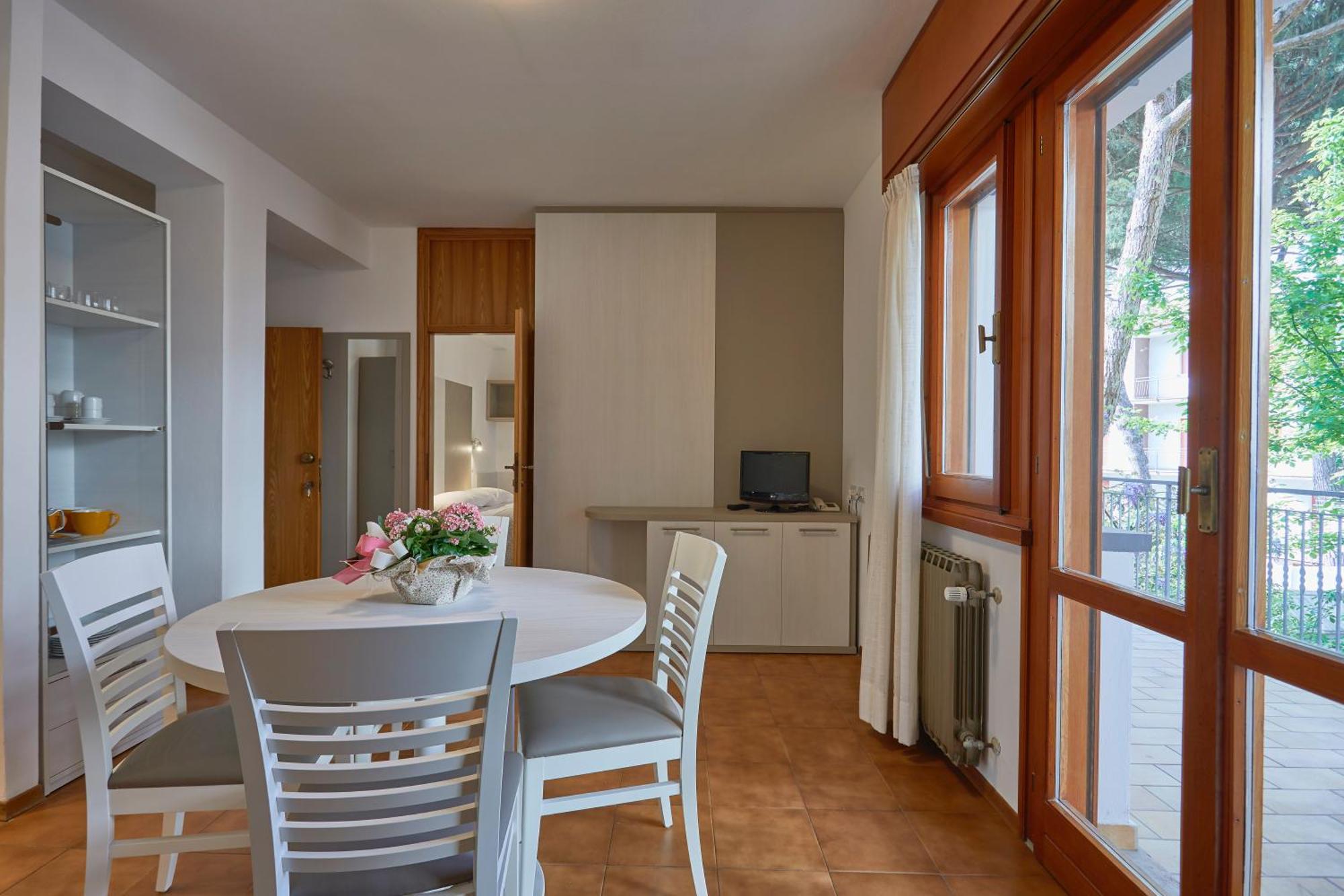 Residence Piccolo Мілано-Маріттіма Екстер'єр фото