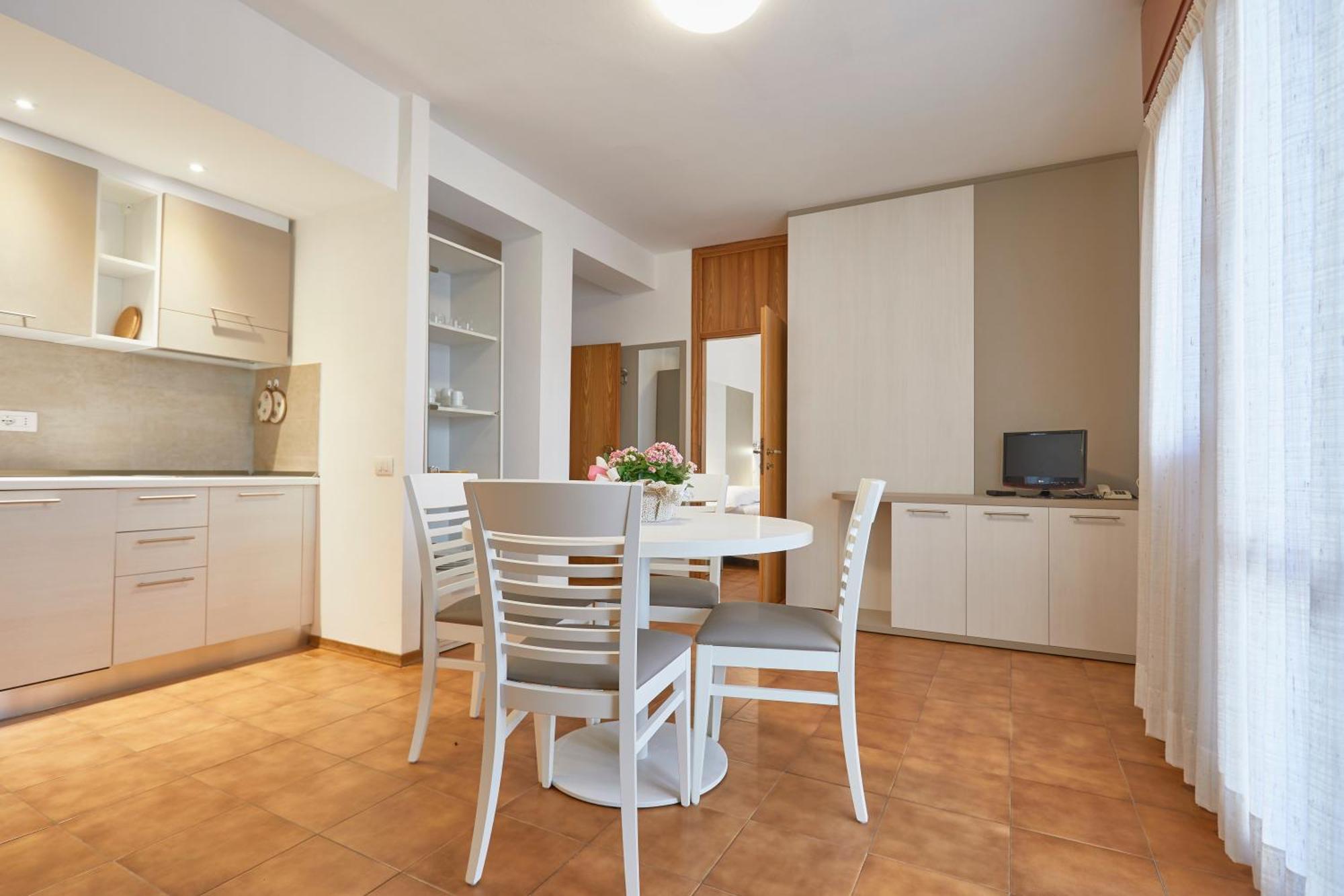 Residence Piccolo Мілано-Маріттіма Екстер'єр фото